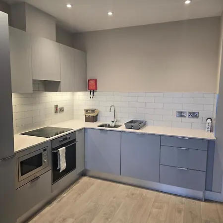 Gracian Omb Coolmine Apartment